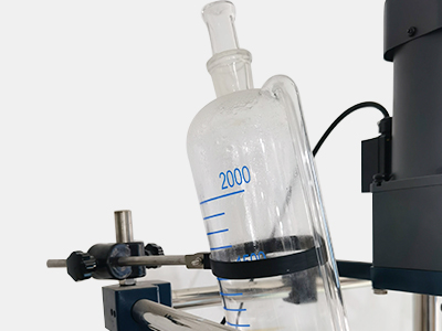 100L単層ガラス反応器 詳細 - 定圧漏斗、反応ケトルに液体を供給することができます。