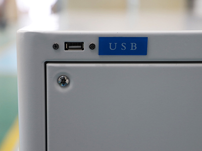 4〜6kgの小型食品冷凍乾燥機 詳細 - USBインターフェースは、記録のために凍結乾燥データをダウンロードできます。