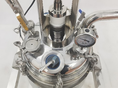 ステンレス鋼製電気加熱反応炉 detail - 多口反応ケトルカバー、ケトルの口の数はカスタマイズでき、大きな口のデザインは掃除が簡単です。